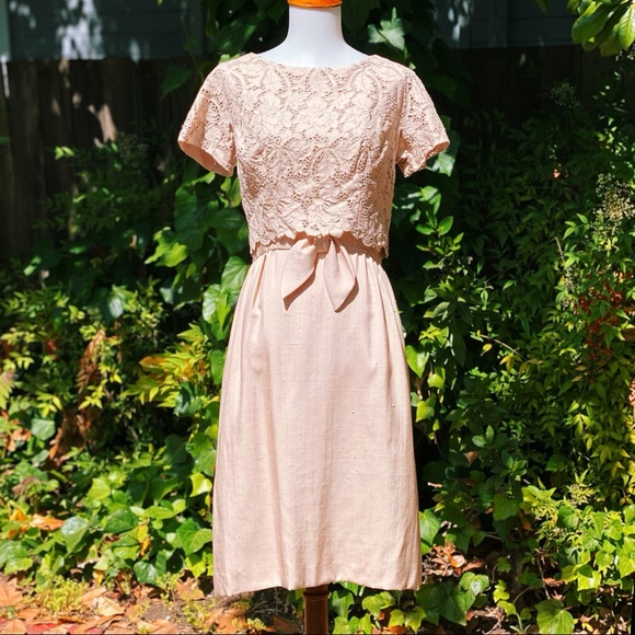 Vintage Dresses & Skirts - 1950s/60s Lacey Cream Linen Sweetheart Dress